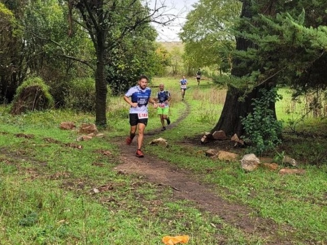 Diego Díaz y Laura Trumpio ganaron la carrera “Cerro Largo Trail”
